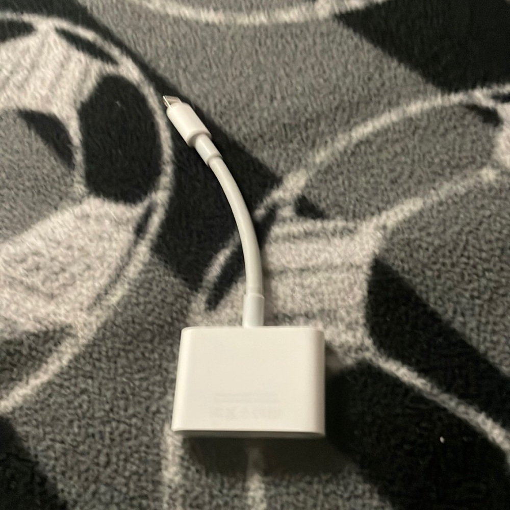 AV ADAPTER